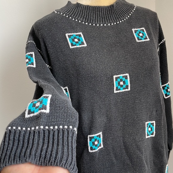 Vintage Crochet Knit Women's Maggie Lawrence Collection Mock Neck Sweater - Picture 7 of 13